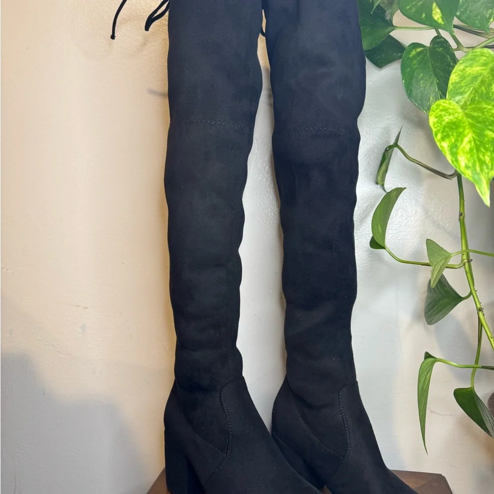 Black shein boots size 5
